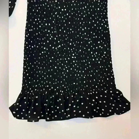 Forever 21 Women’s Polka Dot Smocked Long Sleeve Minidress Size Small - Picture 6 of 9